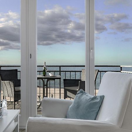 Mein Strandhaus - Hotel, Restaurant & Schwimmbad Тиммендорфер-Штранд Экстерьер фото