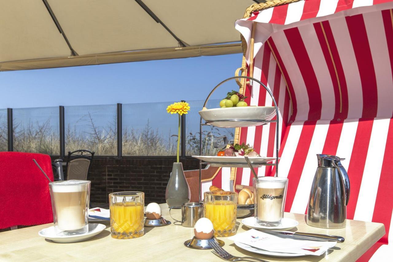 Mein Strandhaus - Hotel, Restaurant & Schwimmbad Тиммендорфер-Штранд Экстерьер фото