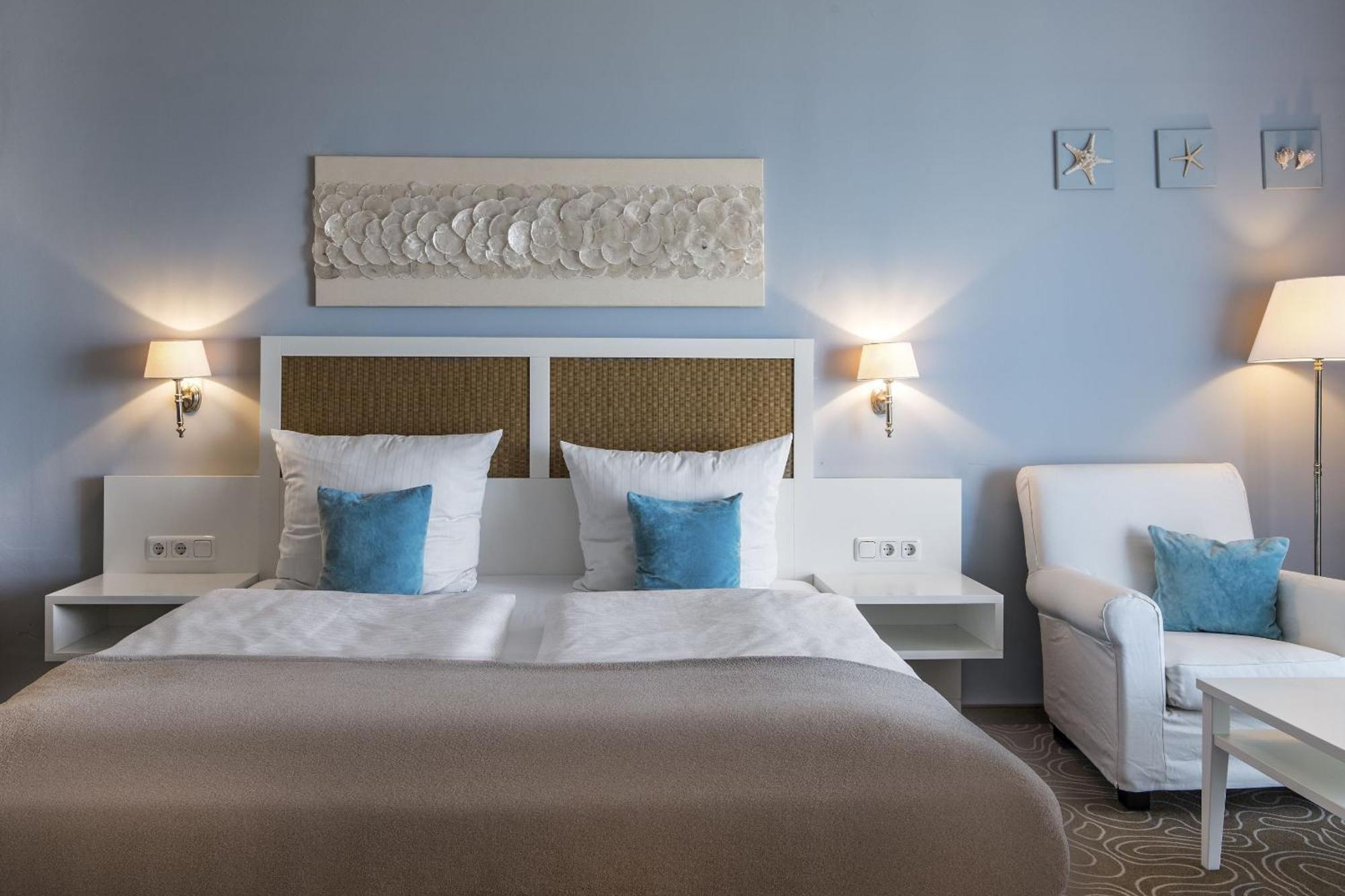 Mein Strandhaus - Hotel, Restaurant & Schwimmbad Тиммендорфер-Штранд Экстерьер фото