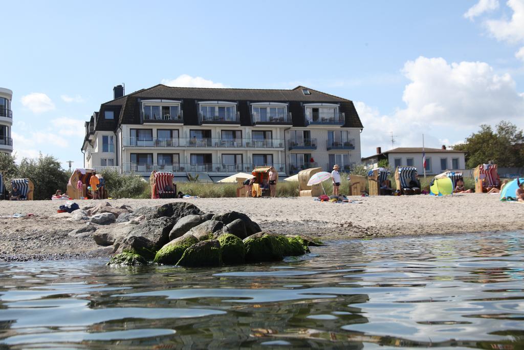 Mein Strandhaus - Hotel, Restaurant & Schwimmbad Тиммендорфер-Штранд Экстерьер фото