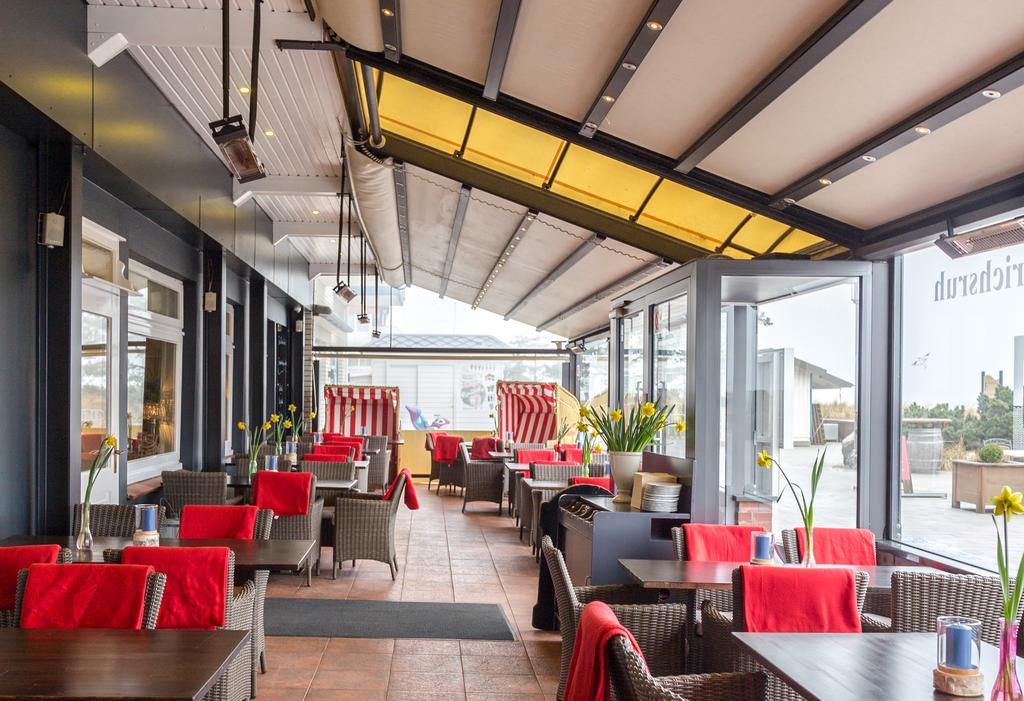 Mein Strandhaus - Hotel, Restaurant & Schwimmbad Тиммендорфер-Штранд Экстерьер фото